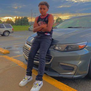 Meet your Posher, Demario